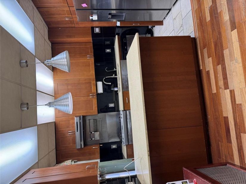 2922 Barnes Avenue 5F, Bronx NY 10467