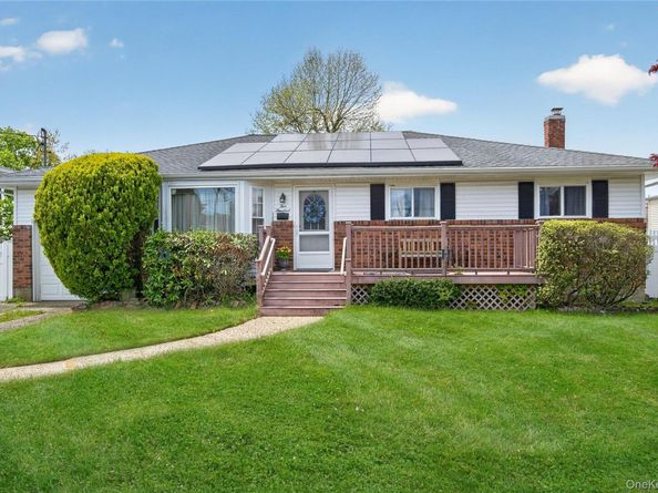 500 Fenimore Avenue, North Babylon NY 11703