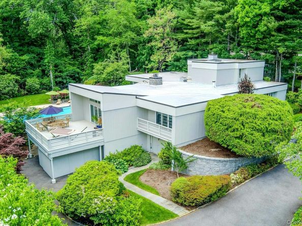 10 Cypress Point Drive, Purchase NY 10577