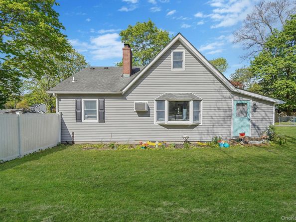38 Nymph Road, Rocky Point NY 11778