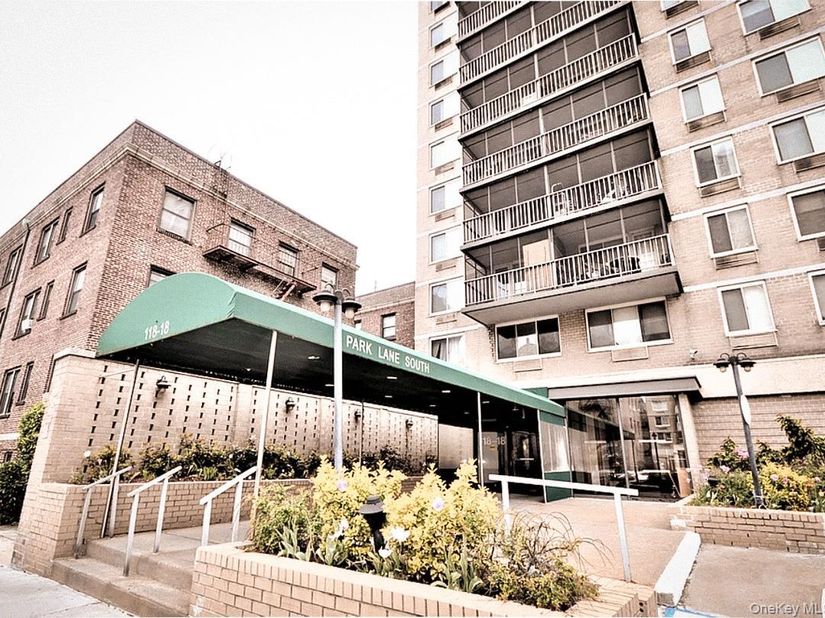 11818 Union Turnpike 6E, Kew Gardens NY 11415