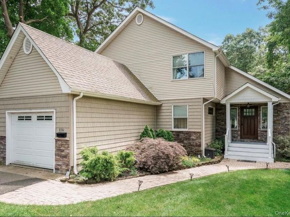 116 6th Street, Saint James NY 11780