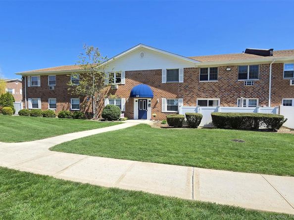 460 Old Town Road 13K, Port Jefferson Station NY 11776
