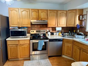 72 E Lake Terrace