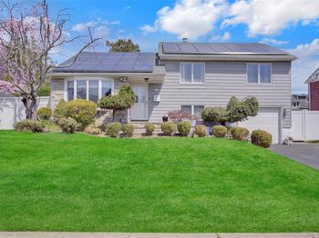16 Amherst Drive