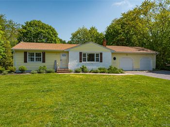 27 Sunset Avenue