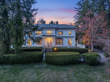 365 E Shore Road