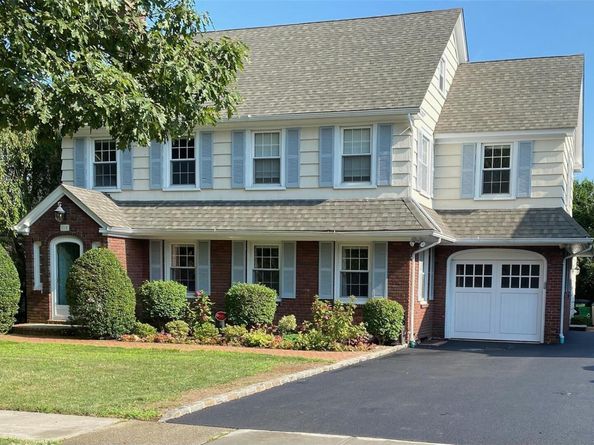 118 4th Street, Garden City NY 11530