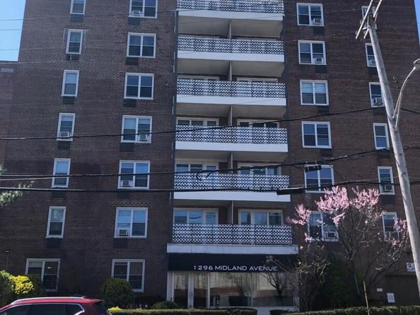 1296 Midland Avenue E4, Yonkers NY 10704