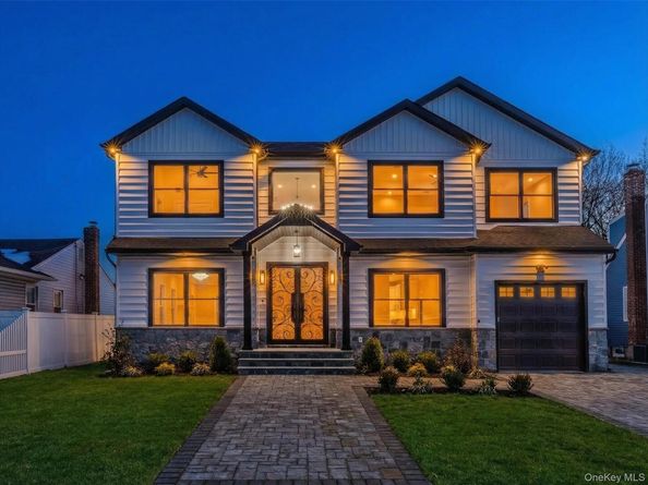 3860 Hudson Avenue, Seaford NY 11783