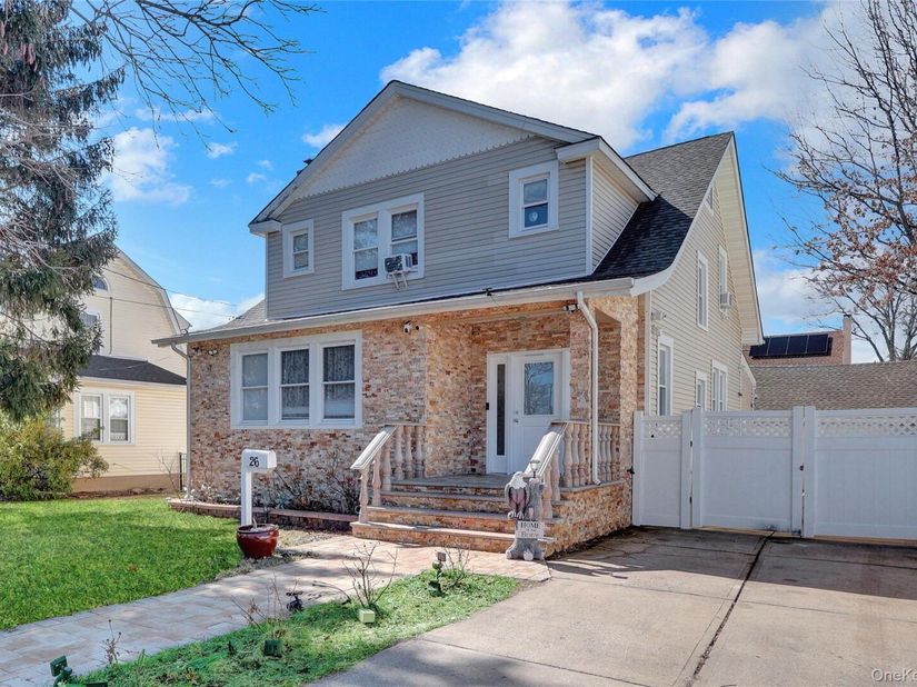 26 Hilbert Street, Hempstead NY 11550