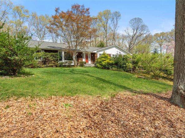 5 Mountain View Drive, Northport NY 11768