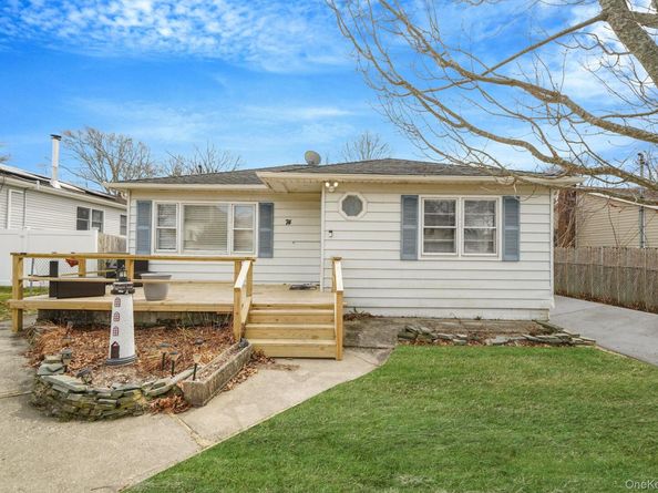 74 Argyle Drive, Shirley NY 11967