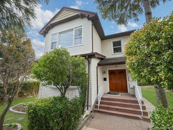 56 Stephenson Boulevard