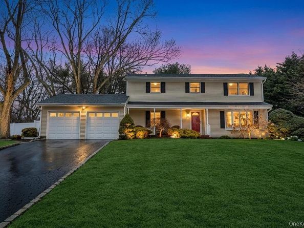 19 Spyglass Lane, East Setauket NY 11733