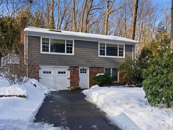 58 Oakdale Road, Centerport NY 11721