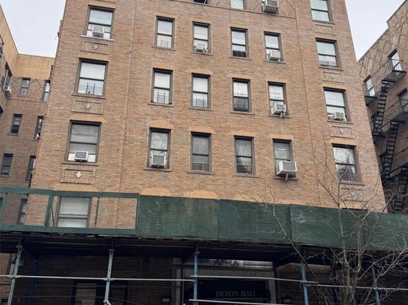 2156 Cruger Avenue 3L, Bronx NY 10462