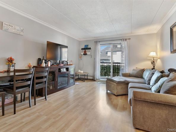 138 Beach 125th Street 3C, Belle Harbor NY 11694