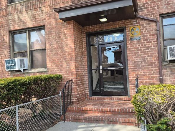 745 E 231st Street 3F, Bronx NY 10466