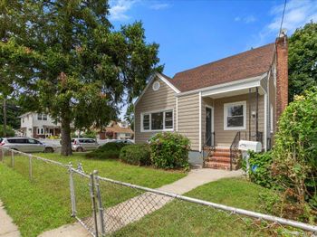 1686 Rosalind Avenue