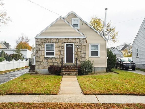 150 Pennsylvania Avenue, Roosevelt NY 11575