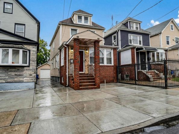 88-44 202nd Street, Hollis NY 11423