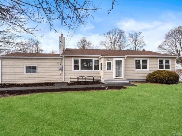 10 S 30th Street, Wyandanch NY 11798