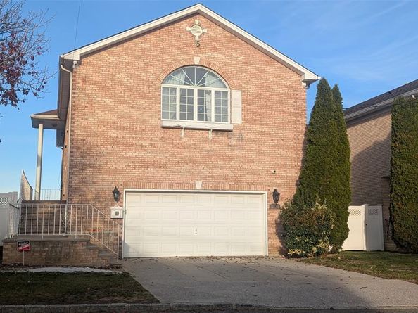 15095 Powells Cove Boulevard, Whitestone NY 11357