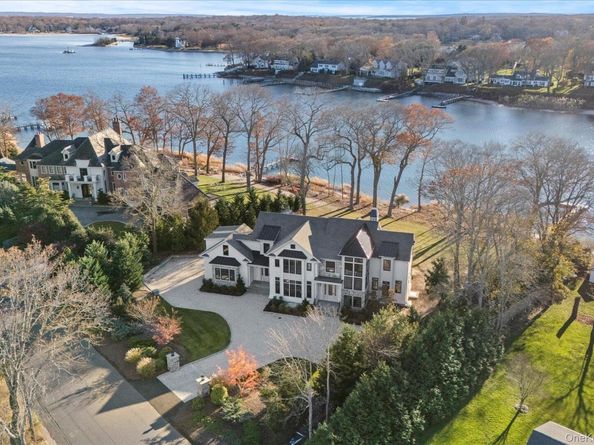 1750 Hobart Road, Southold NY 11971