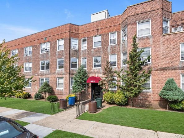 141-11 78th Rd 2A, Flushing NY 11367