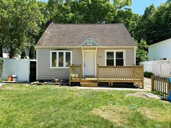 398 Central Islip Boulevard