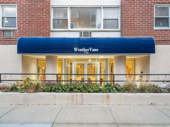 750 Shore Road 3o, Long Beach NY 11561