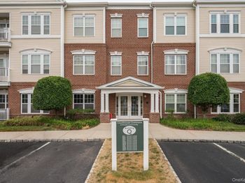 1525  Building  Q Finch Lane