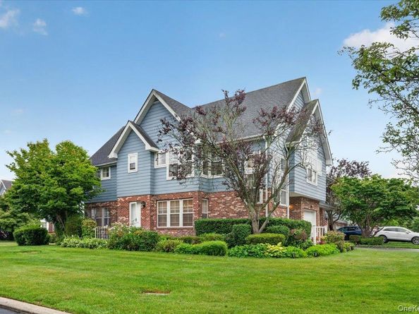 41-43 Broadlawn Drive, Central Islip NY 11722
