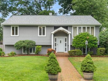 142 Mohican Avenue