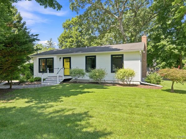 20 Lynbrook Drive, Sound Beach NY 11789