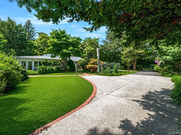 90 Locust Lane, Northport NY 11768