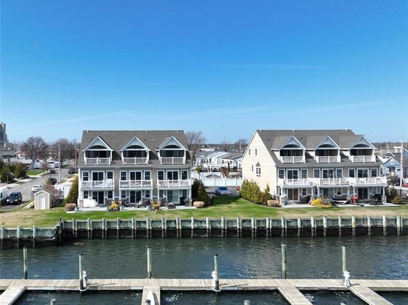 100 Empire Boulevard 13, Island Park NY 11558