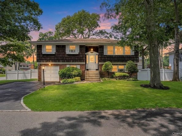 612 Vine Street, Babylon NY 11702