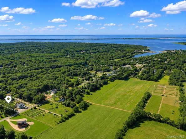 38 N Bay Avenue, Eastport NY 11941