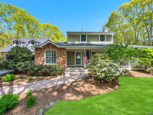 5 Barbara Anne Street, Manorville NY 11949