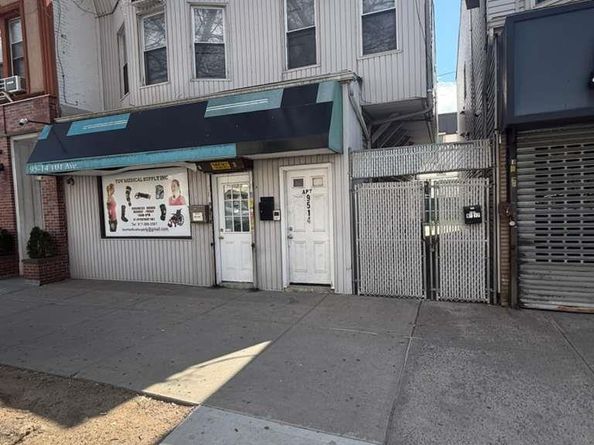 9514 101st Avenue, Ozone Park NY 11416