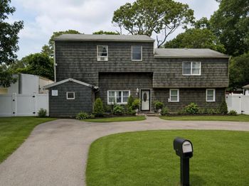 3 Lee Place