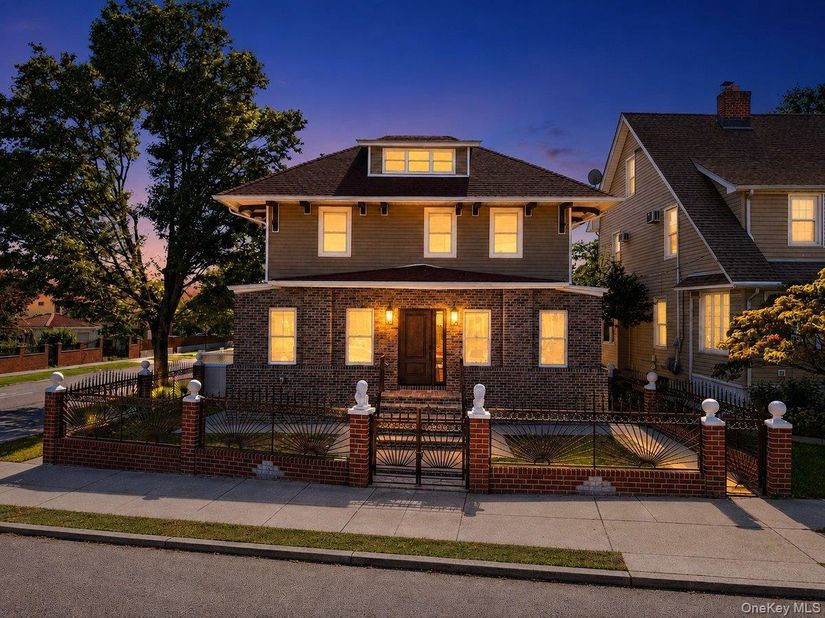 90-28 212th Street, Queens Village NY 11428