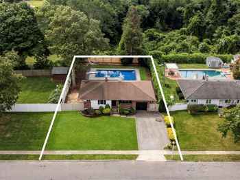 42 Rita Crescent