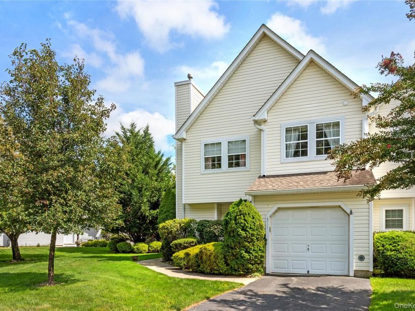 317 Erik Drive, East Setauket NY 11733