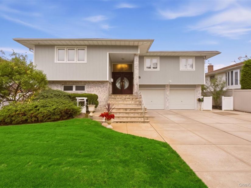 2962 Hewlett Avenue, Merrick NY 11566