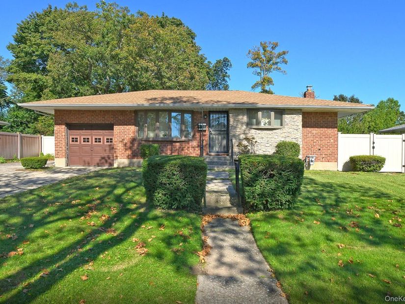 12 Marie Crescent, Commack NY 11725