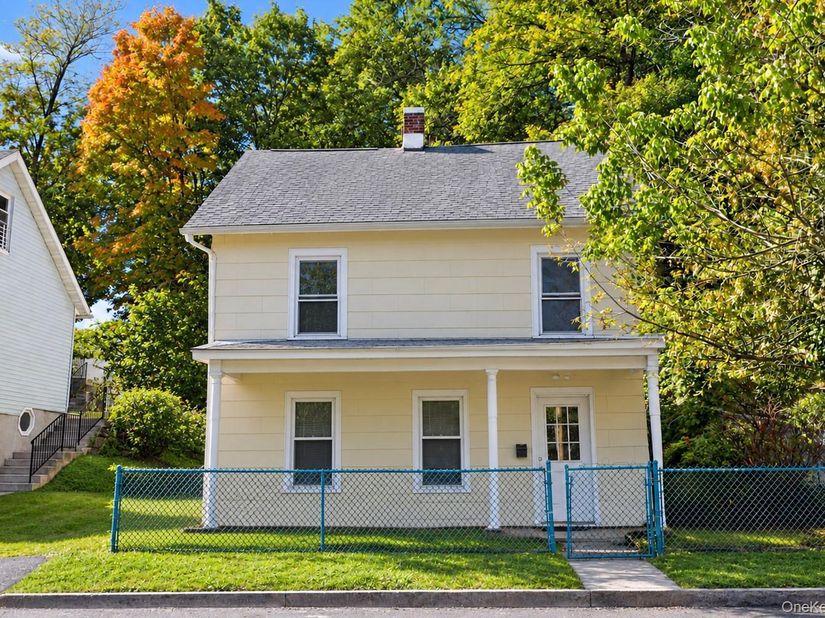 39 Hall Avenue, White Plains NY 10603