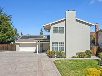 403 Avenida Del Roble
